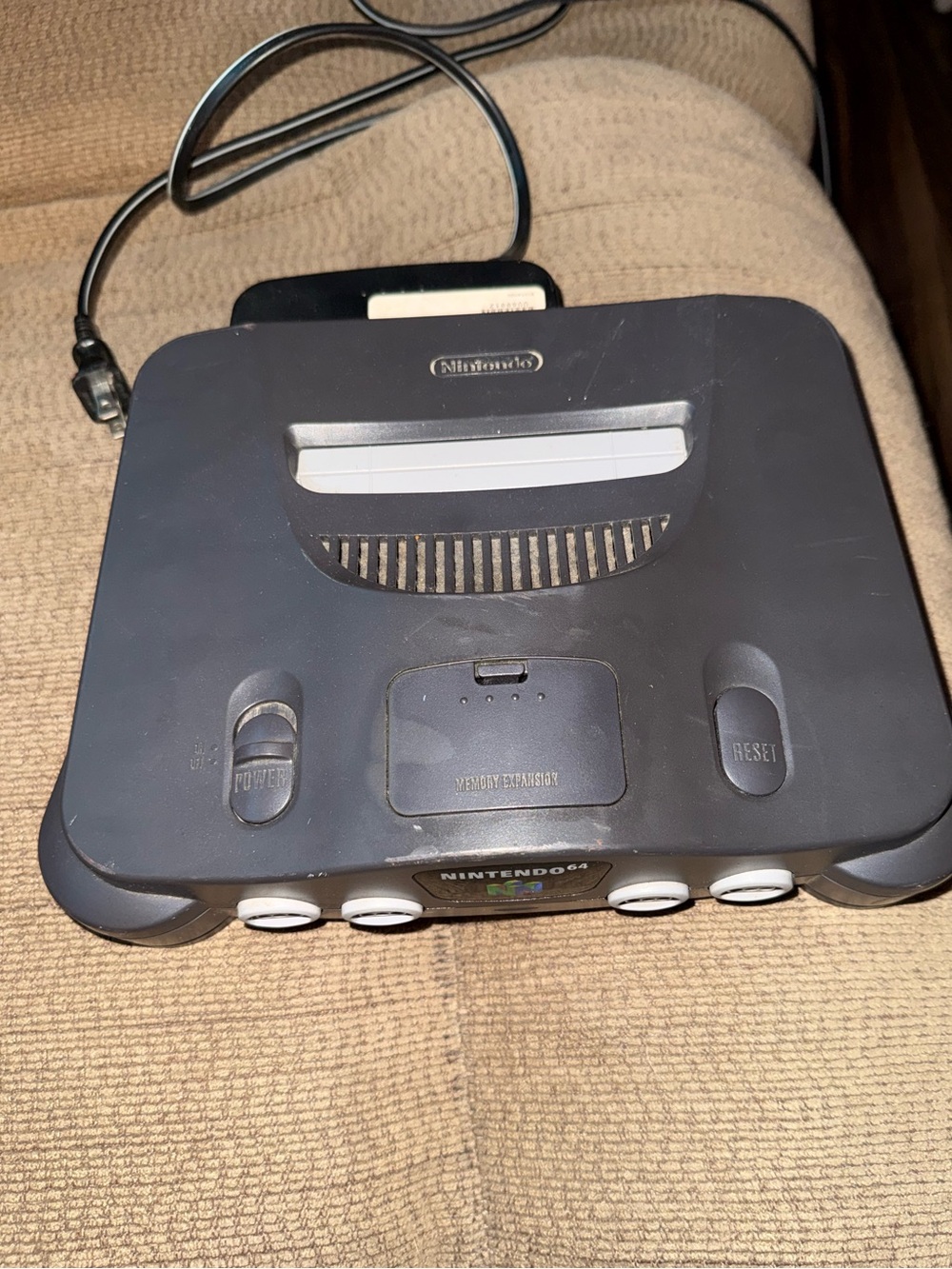 N64 Console - Picture 3 of 3